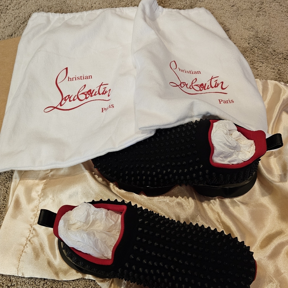 Shoes - Picture 2 of 10